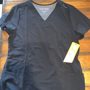 Black scrub top NWT